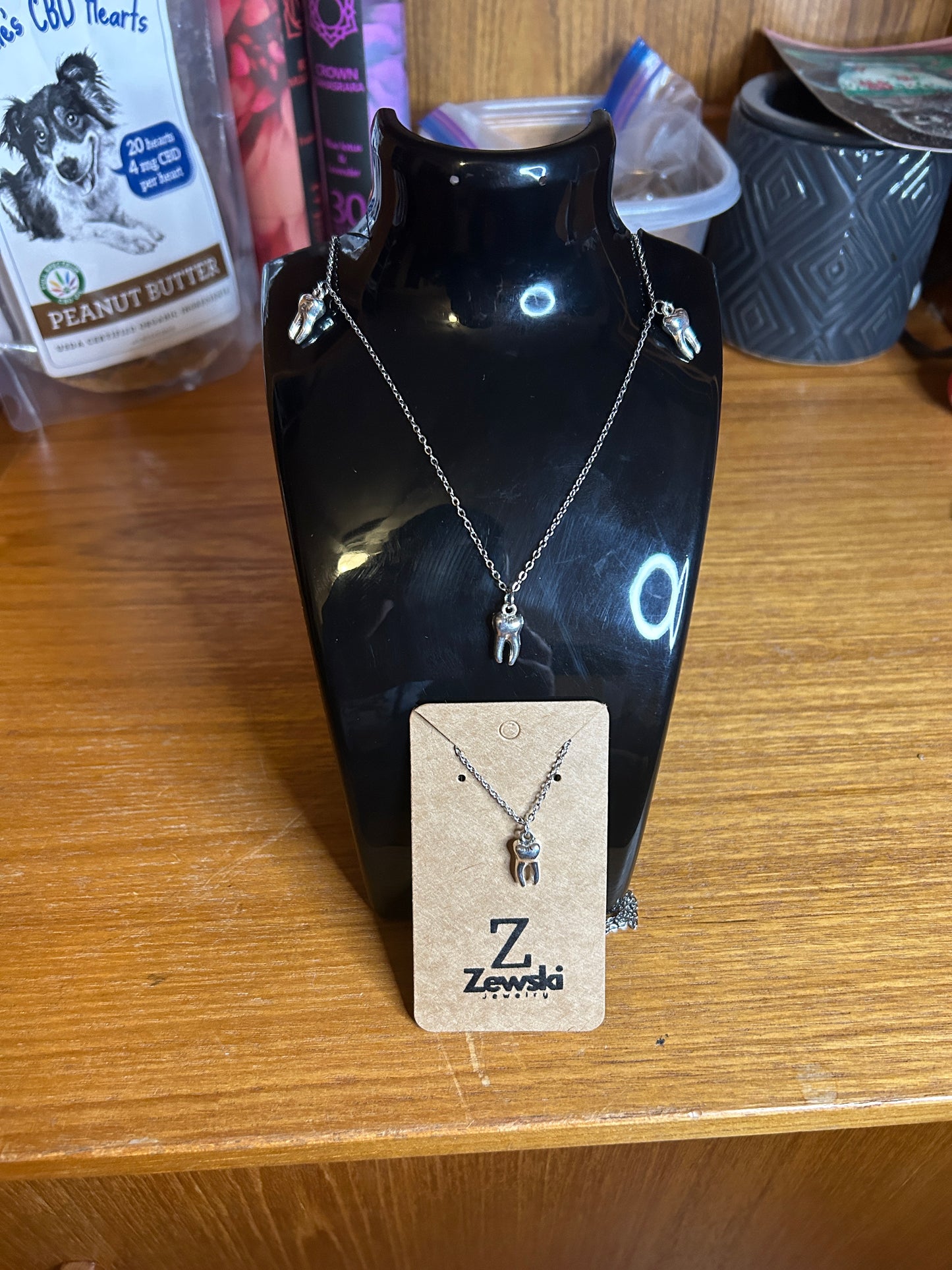 Tri-Tooth Necklace